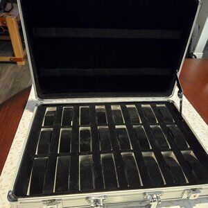 Maleta porta relojes